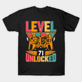 Level 71 Unlocked Awesome Since 1952 Funny Gamer Birthday T-Shirt